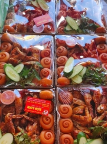 Đóng hộp ship cho khách