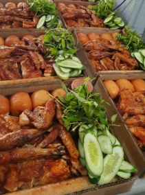 Gà chuẩn bị giao cho khách